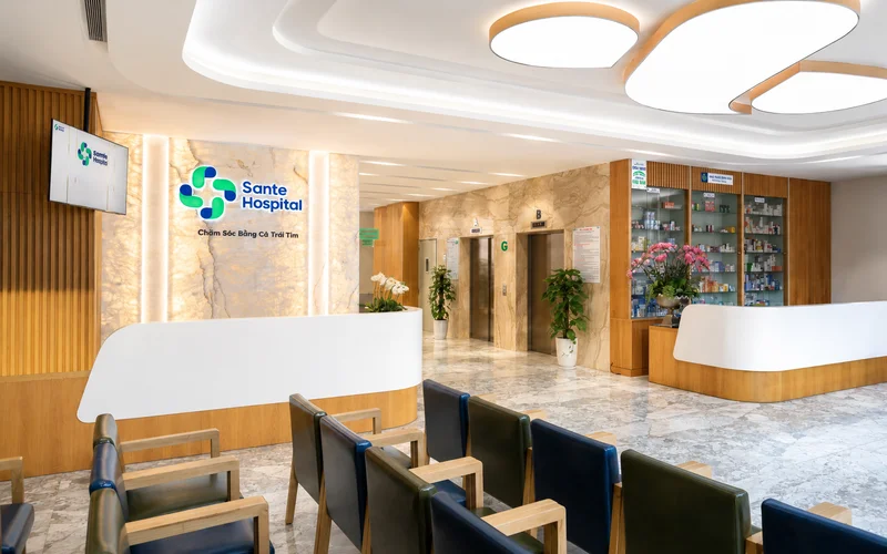 Luxury Hotel-Style Reception Lounge - Sante International Dental Hospital