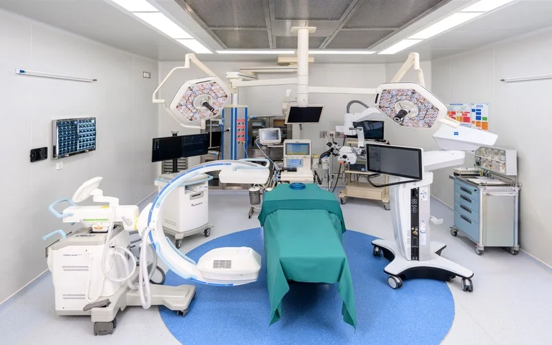 Positive Pressure Sterile Surgery Room - Sante International Dental Hospital